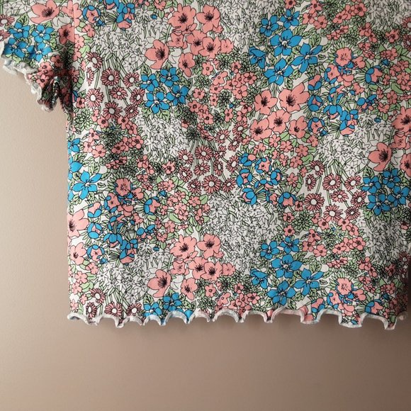 New BCBGeneration Short Sleeve Cropped T-shirt | Floral Garden Small - Picture 9 of 15